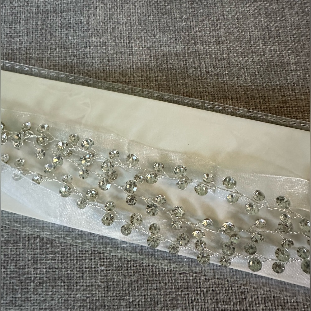 New Elegant Silver Crystal Bridal Belt